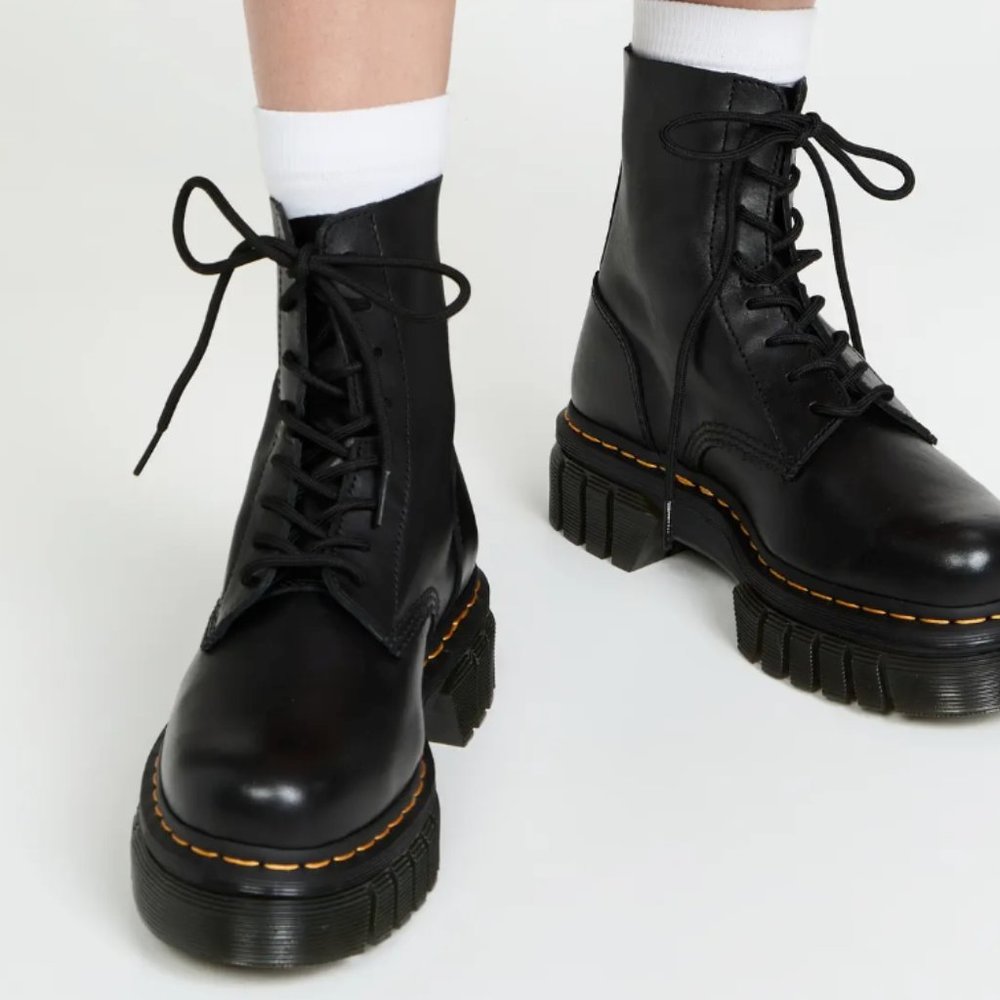 DR. MARTENS JADON III PISA LEATHER PLATFORM BOOTS MSRP$250 RARE FIND